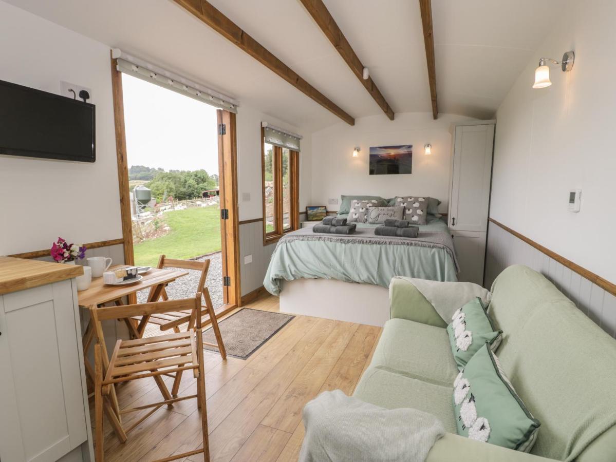 חלנגוחלן Tan Y Castell Shepherds Hut מראה חיצוני תמונה