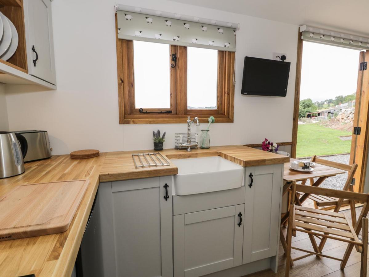 חלנגוחלן Tan Y Castell Shepherds Hut מראה חיצוני תמונה